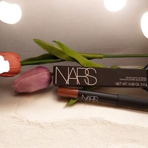 NARS Velvet Matte Lip Pencil — in Dance Fever.